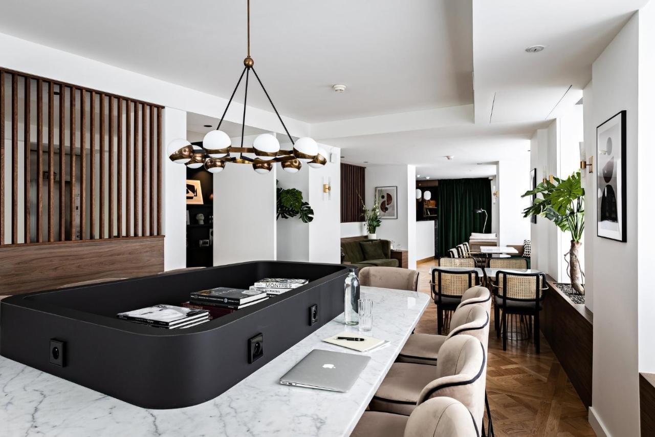 Holiday Inn Paris Palais De L'Elysee By Ihg Экстерьер фото